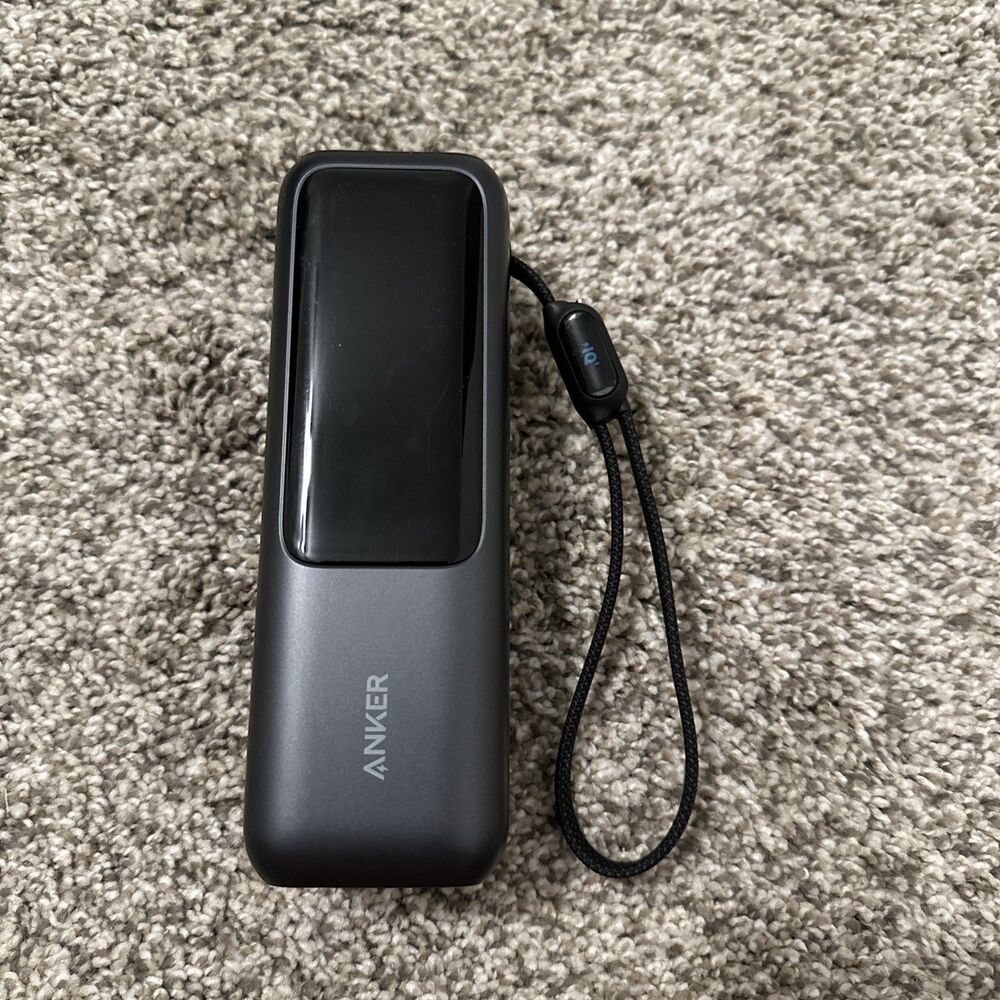 Anker 25000mAh 165W Power Bank Fast Charge USB-C  - CARRY CABLE DOES NOT WORK